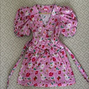 CeliaB Pink Floral Patterned Fabric